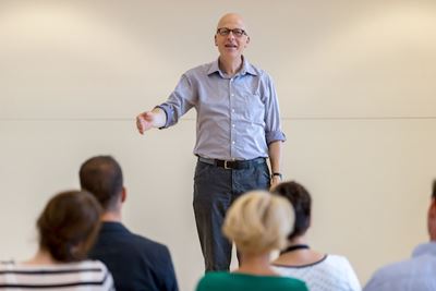 Viering op zondag Viering op zondag